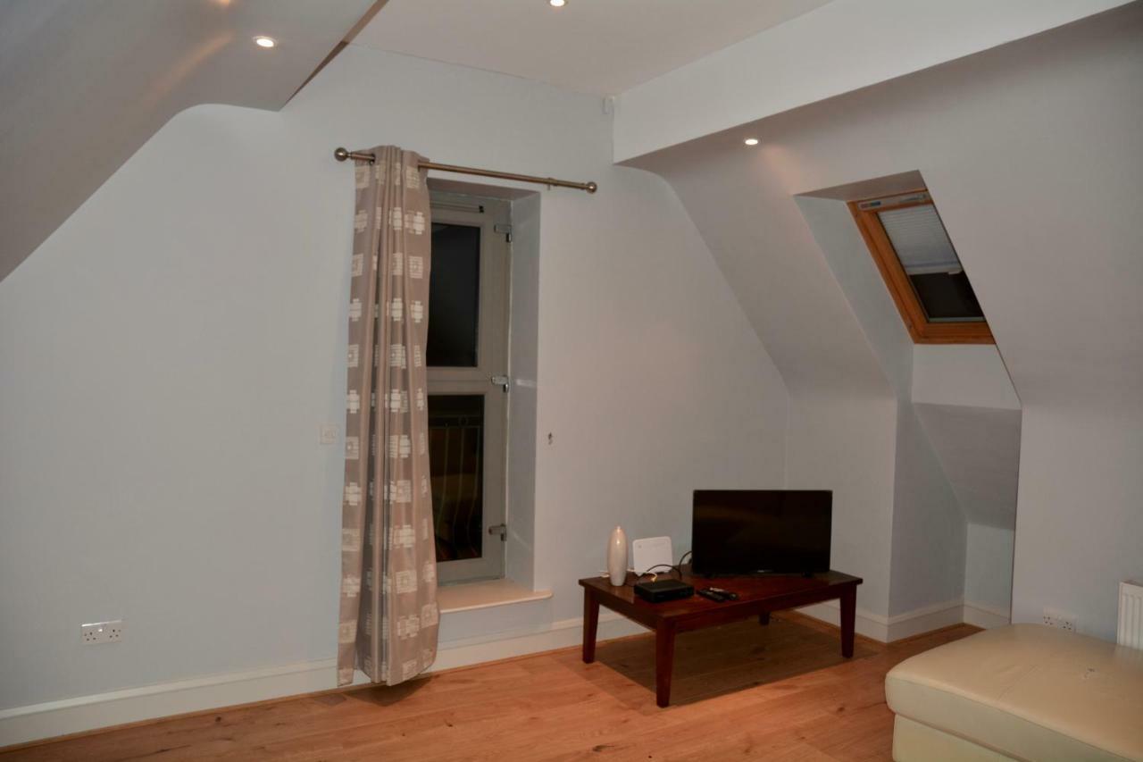 Apartment 3, Oakleigh House, Donnybrook Hill, Douglas Cork Exteriör bild